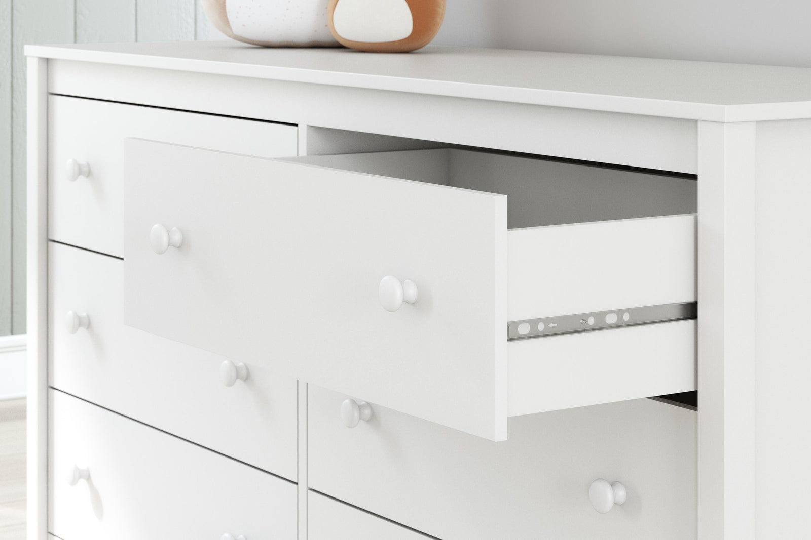 Hallityn Dresser (Youth) - White (EB1810-SI) - Image 10