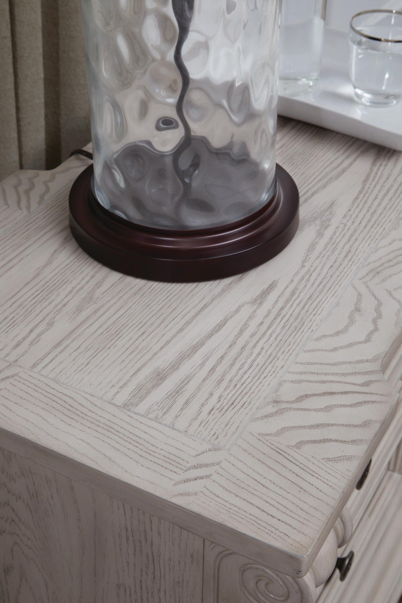 Bruchandi Nightstand (PCB948-SI) - Image 6
