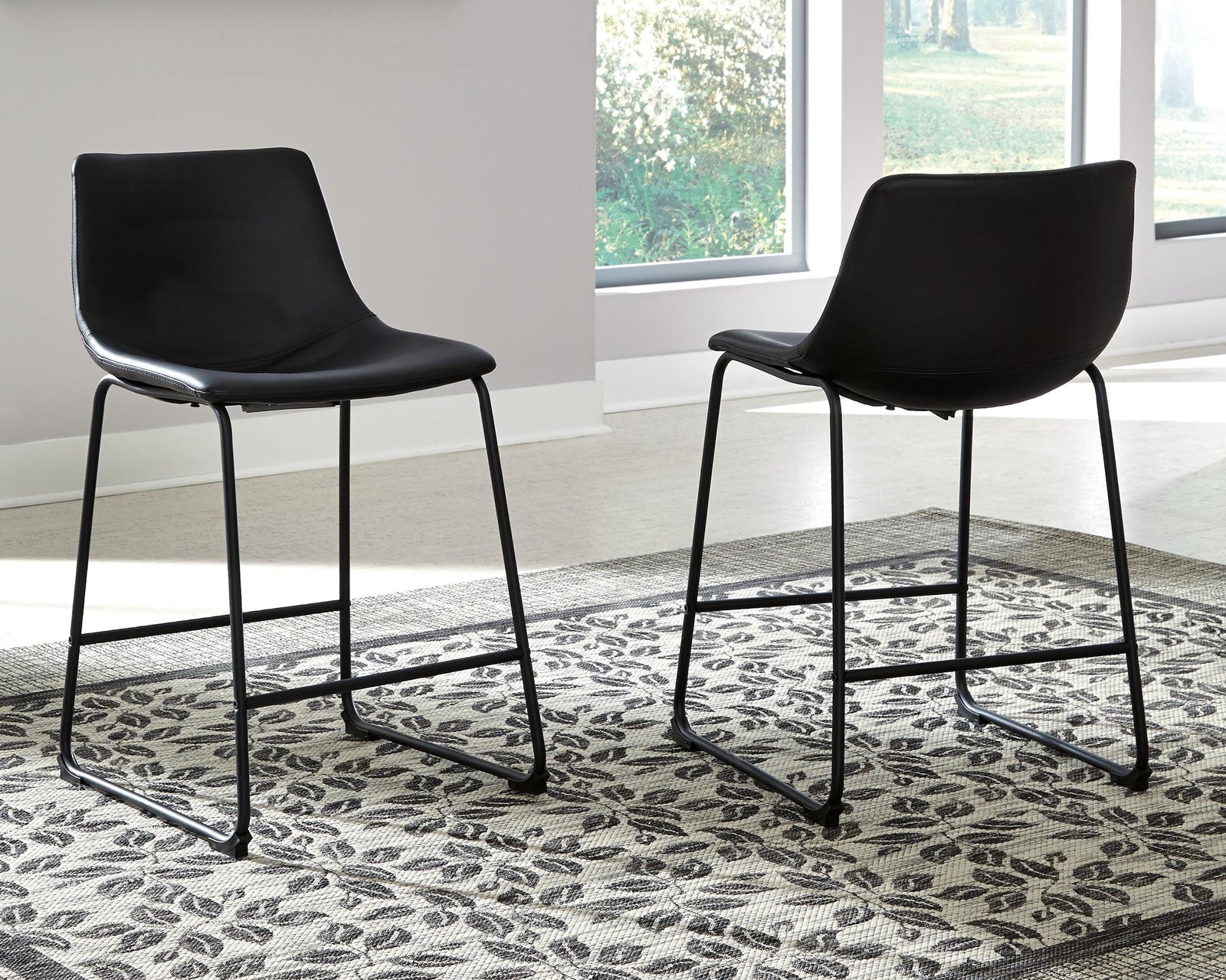 Centiar Dining Set (D372-SI) - Image 2
