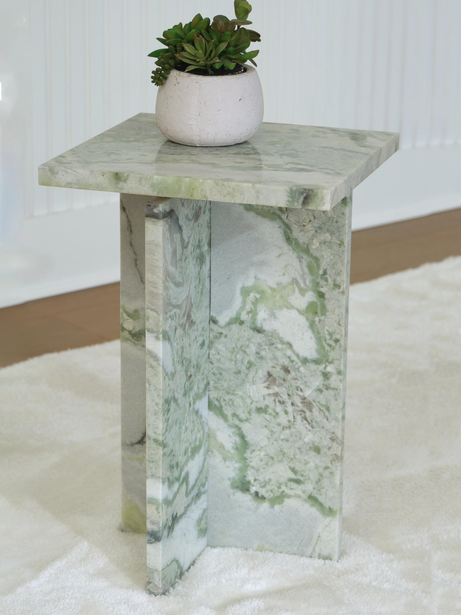 Deaconwell Accent Table (A4000648-SI) - Image 2