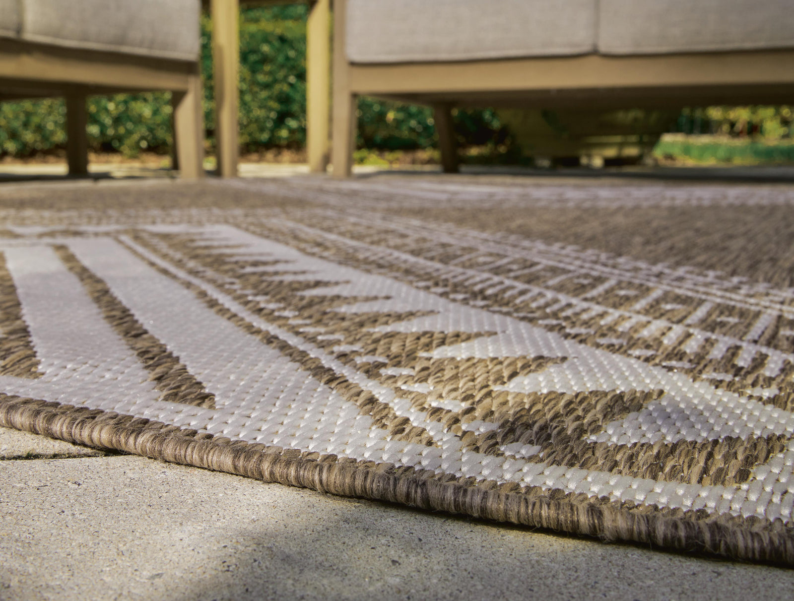 Dunsler 8 x 10 Rug (R90001-SI) - Image 3