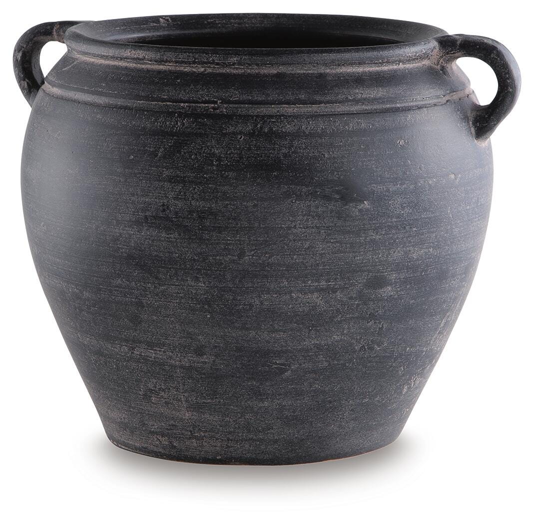 Meadie Vase (A2000790-SI)