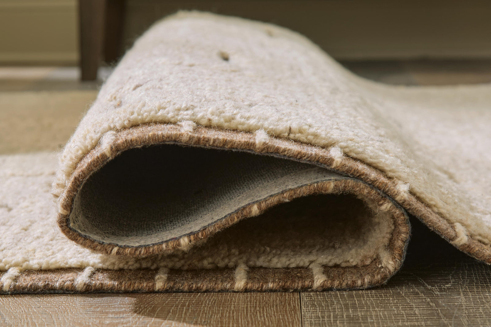 Clayman Large Rug (R40834-SI) - Image 4