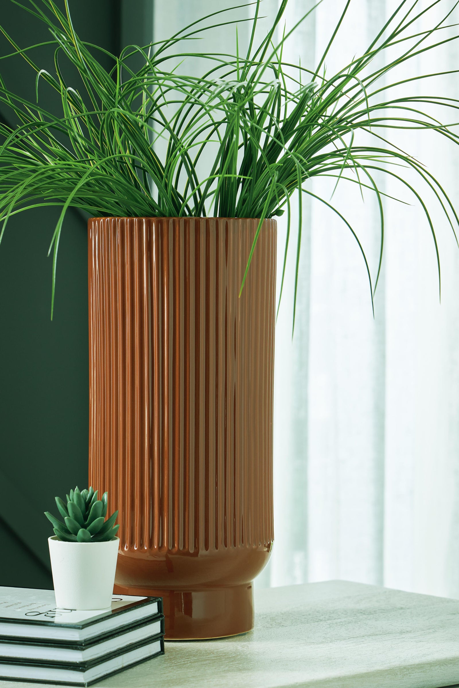 Avalyah Vase (Set of 2) (A2900023-SI) - Image 2