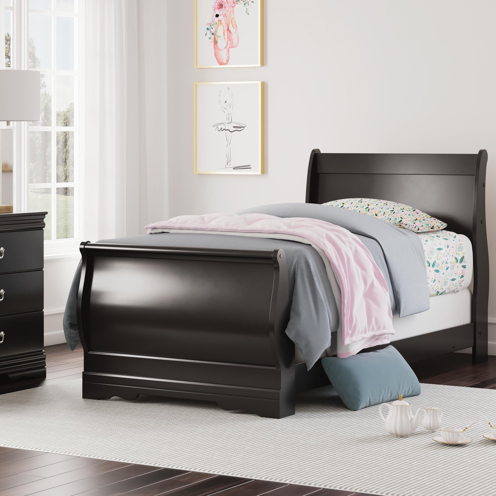 Huey Vineyard Sleigh Bed (Youth) - Black (B128-SI) - Image 4