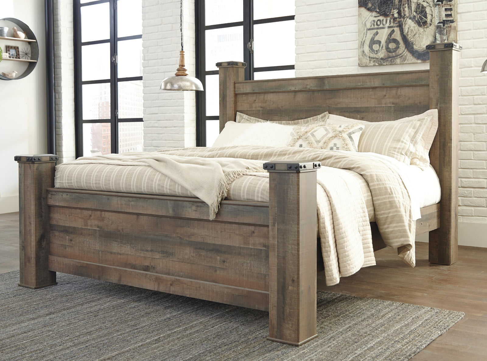 Trinell Poster Bed - Brown (B446-SI) - Image 4