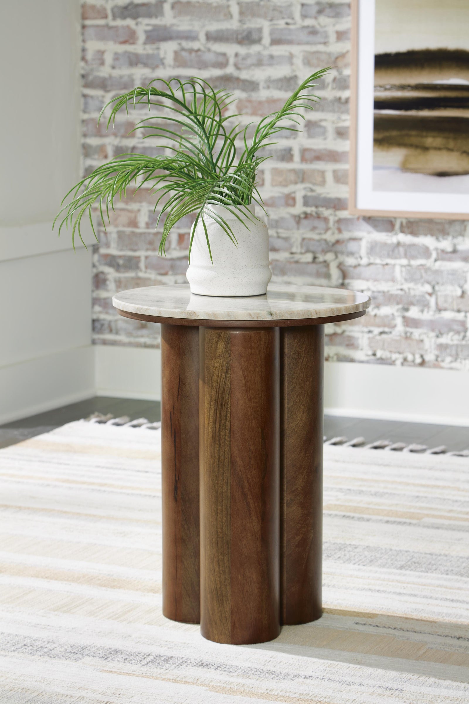 Henfield Accent Table (A4000623-SI) - Image 4