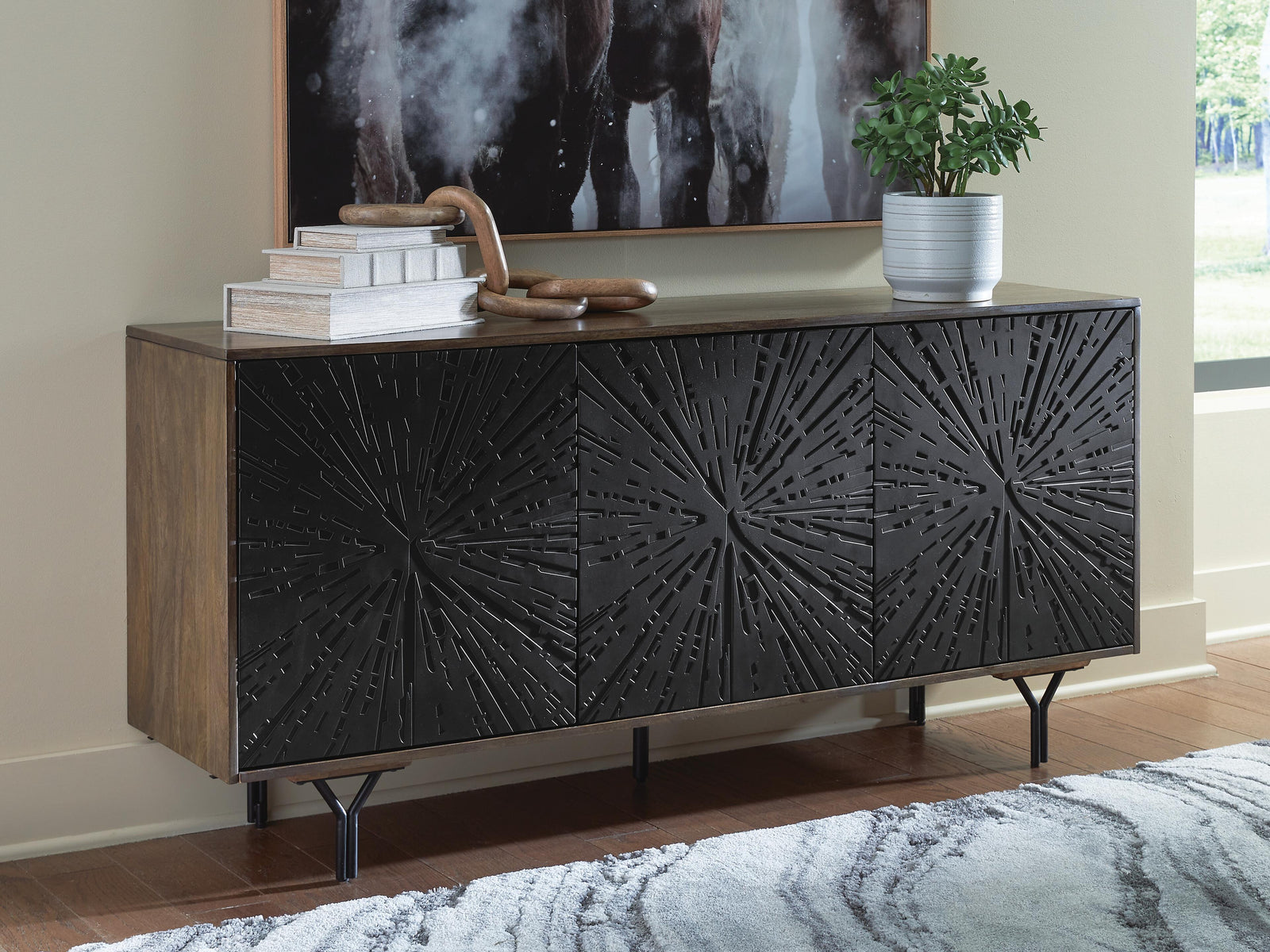 Lavinmont Accent Cabinet (A4000710-SI) - Image 2