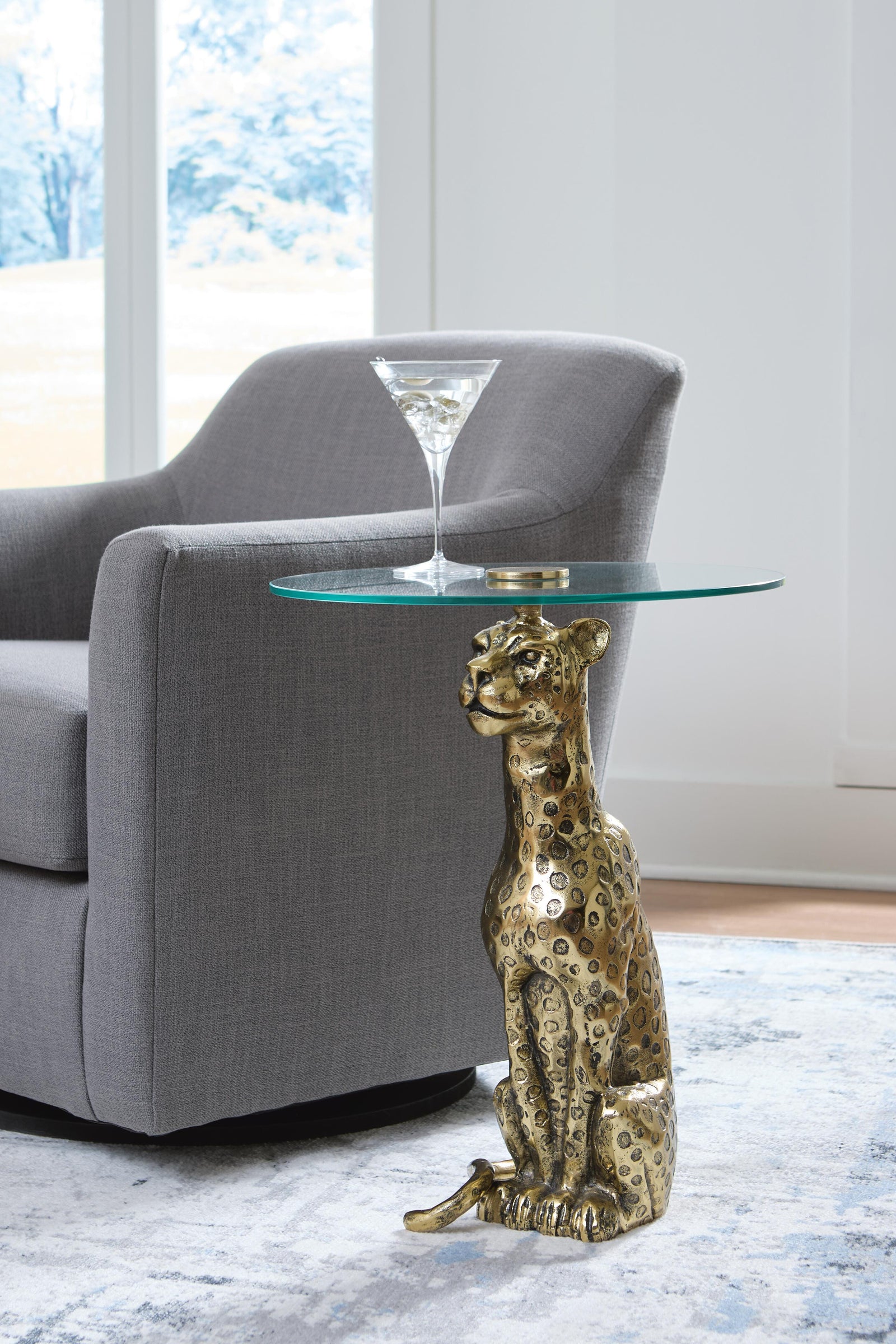 Vallain Accent Table (A4000605-SI) - Image 5