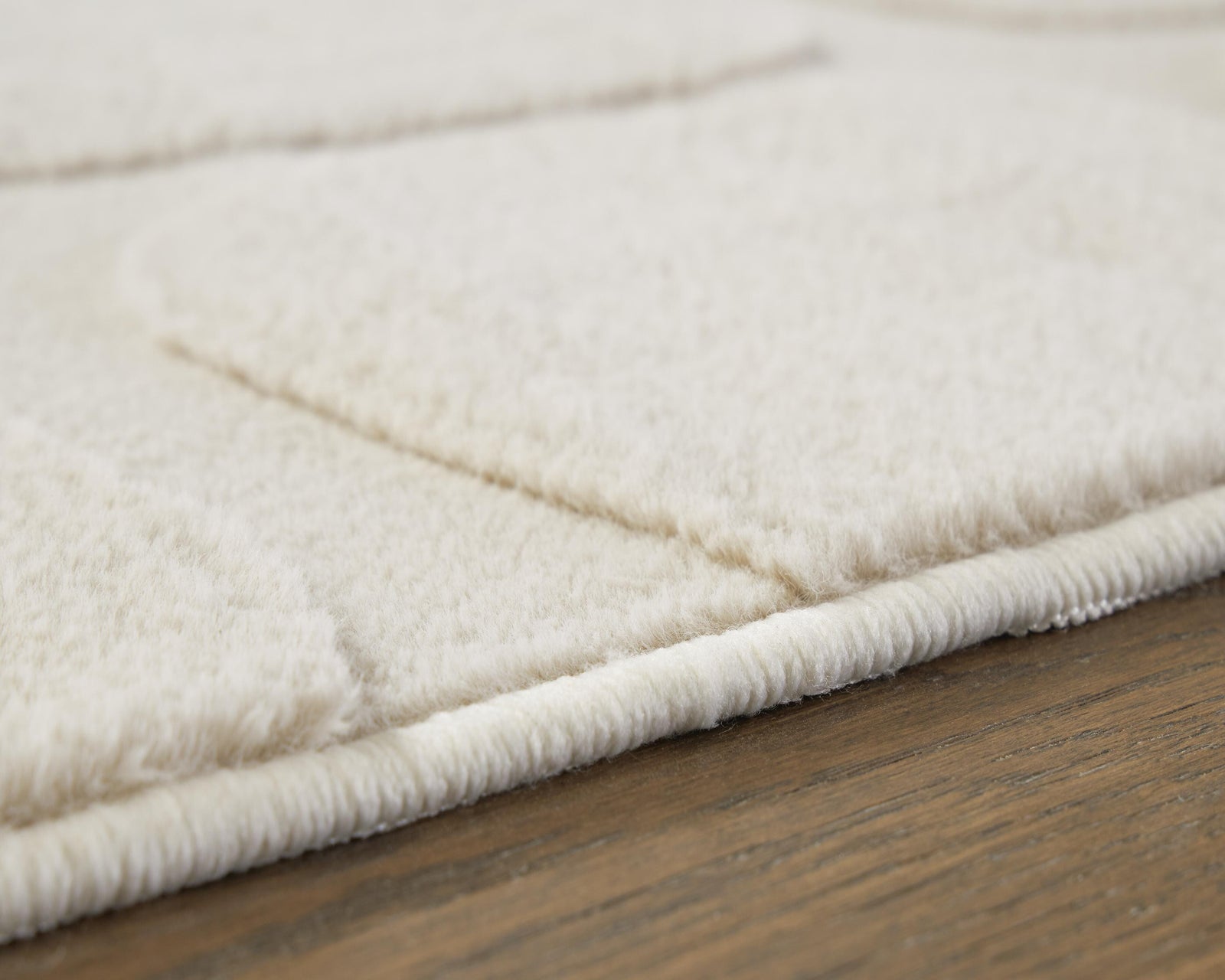 Malvinsboro Washable 5 x 7 Area Rug (R40744-SI) - Image 3