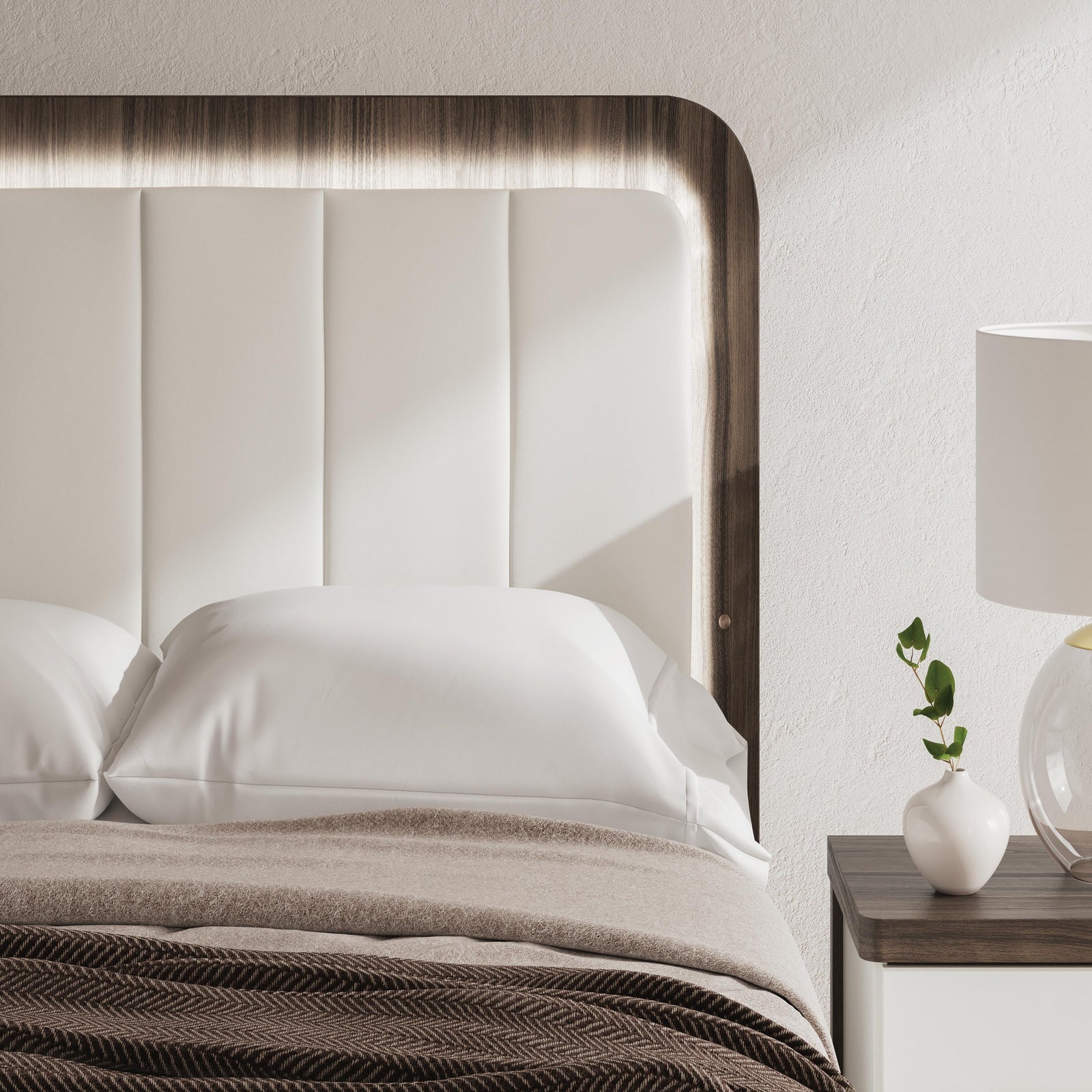 Kendanport Queen Upholstered Bed (PCB1108-SI) - Image 11