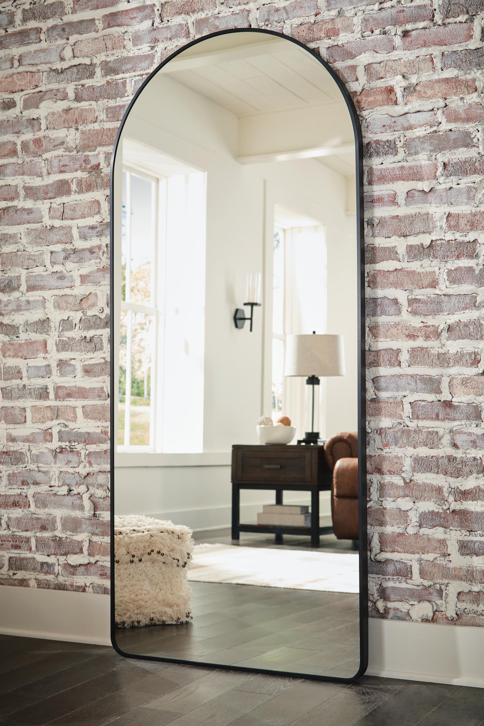 Sethall Floor Mirror (A8010307-SI) - Image 5
