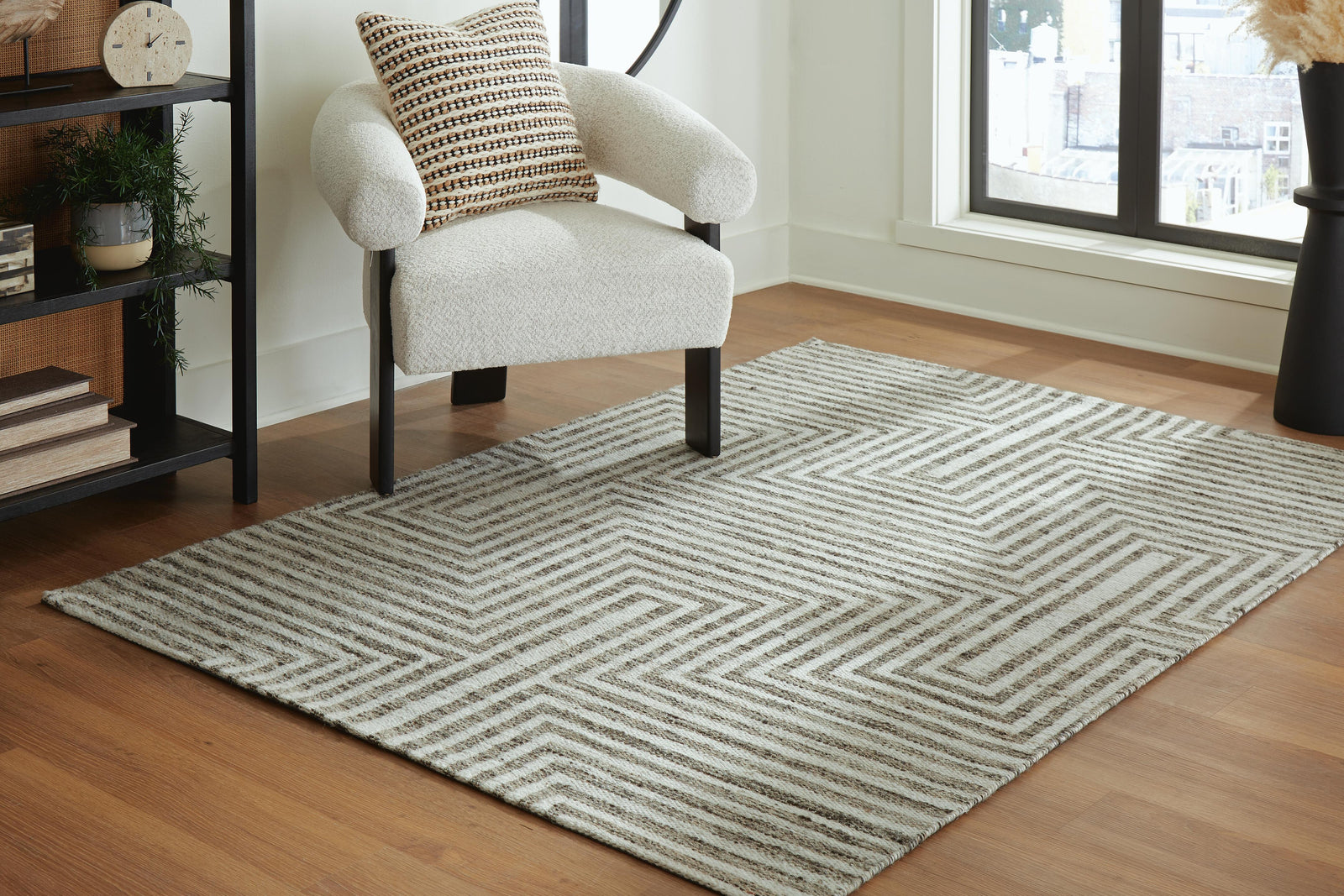 Jossen 8 x 10 Rug (R40683-SI) - Image 6