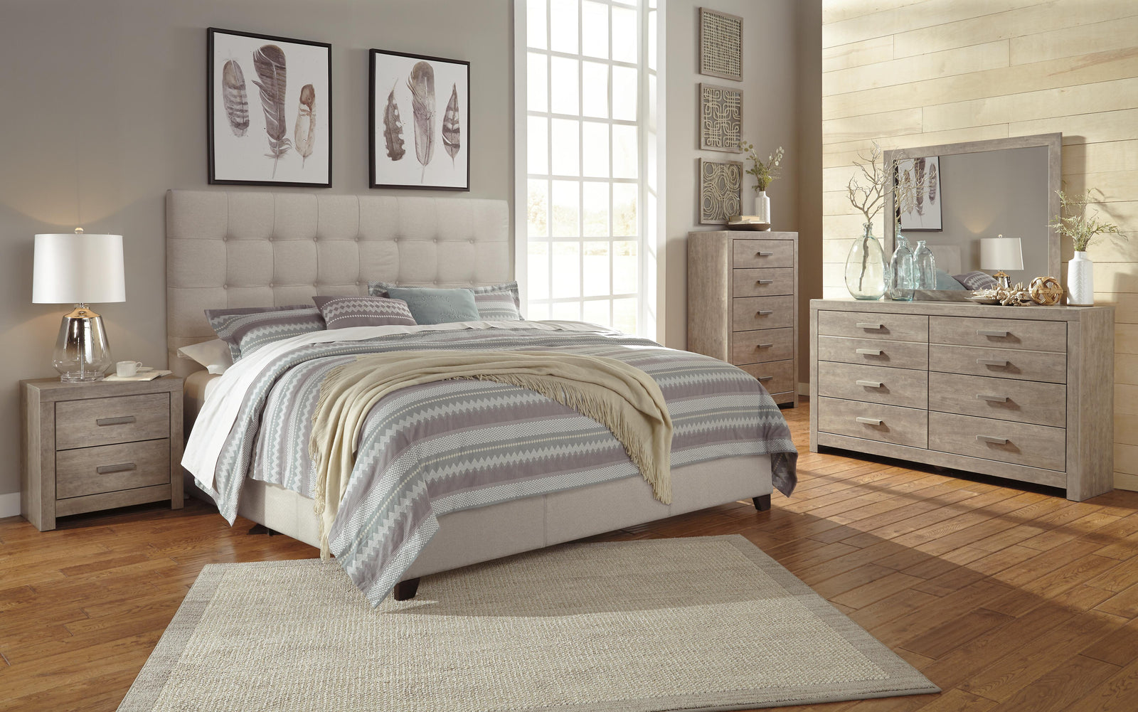 Dolante Upholstered Bed - Beige (B130-SI) - Image 11