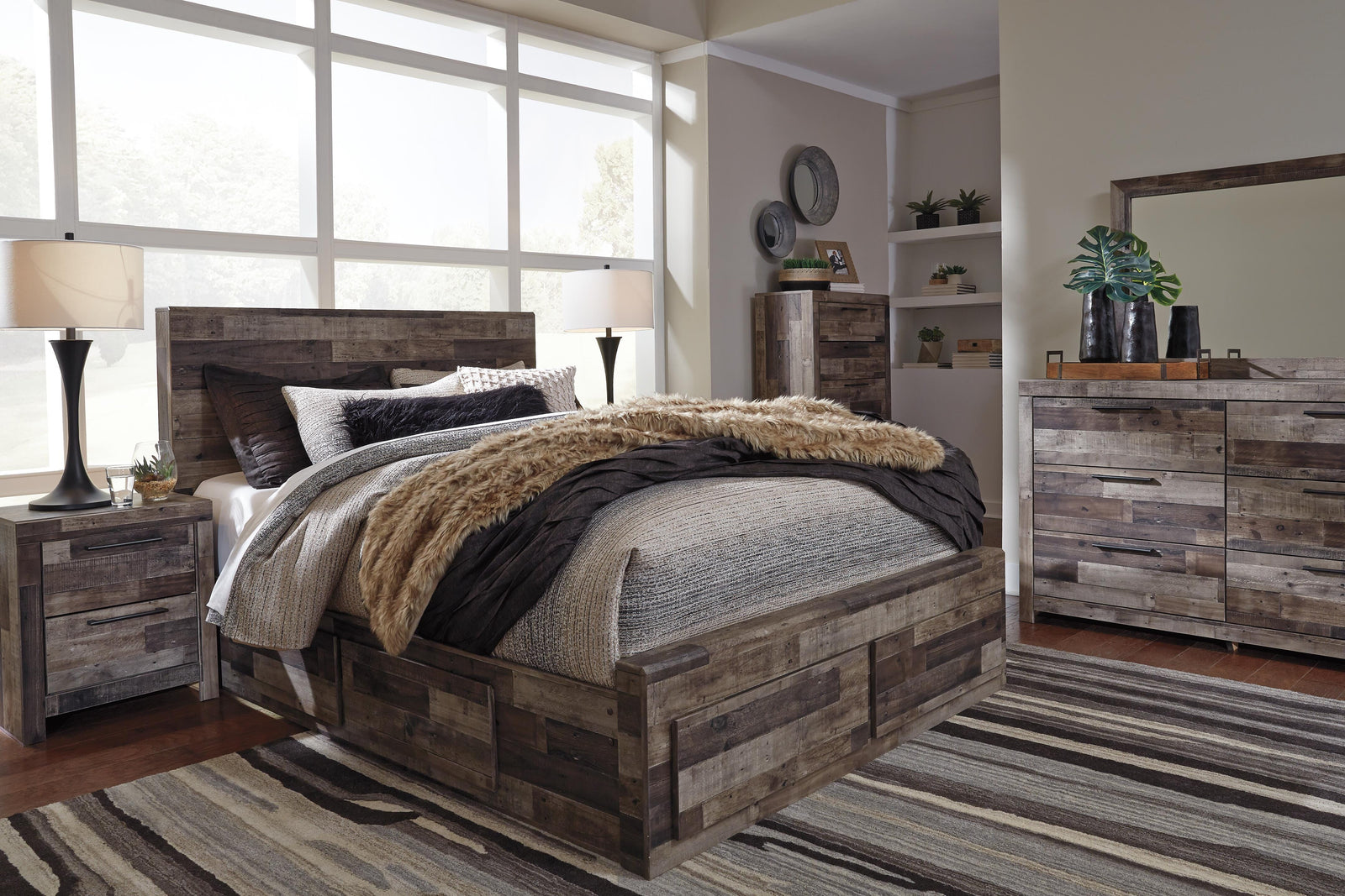 Derekson Panel Bed with 4 Storage Drawers - Multi Gray (B200-SI) - Image 9