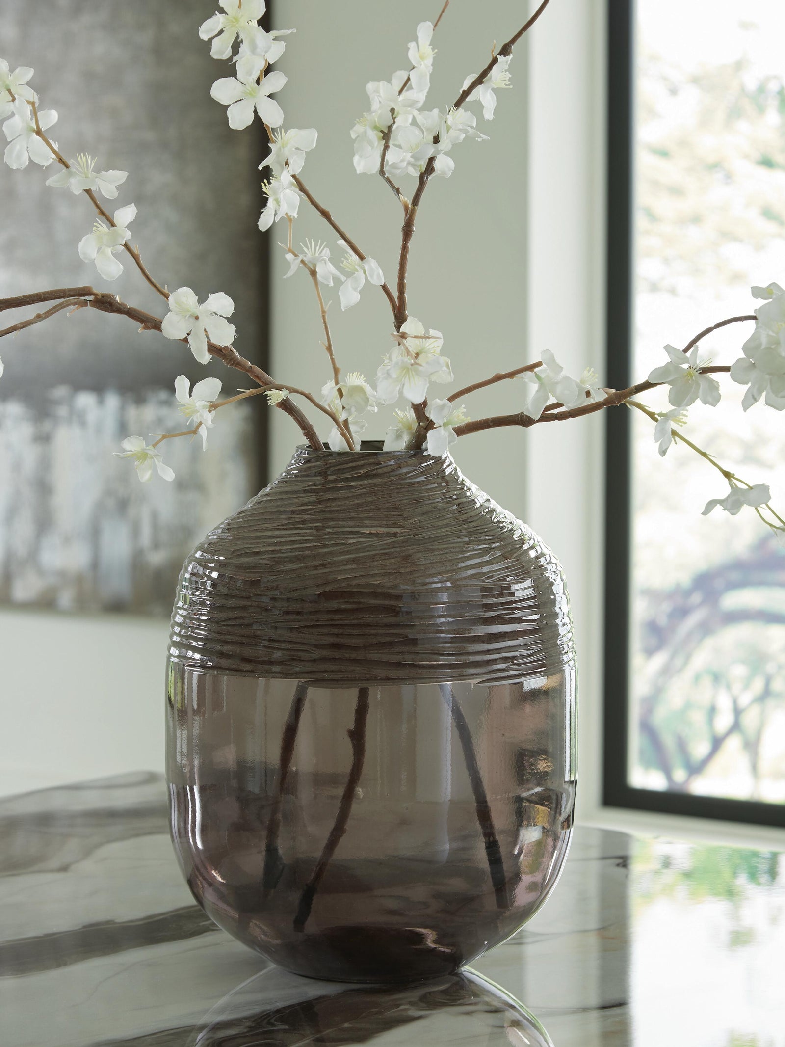 Harpwick Vase (A2000727-SI) - Image 2