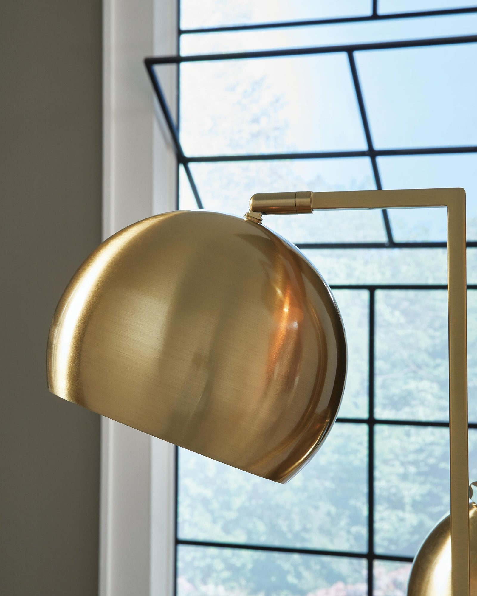 Sorcha Floor Lamp (L206111-SI) - Image 3