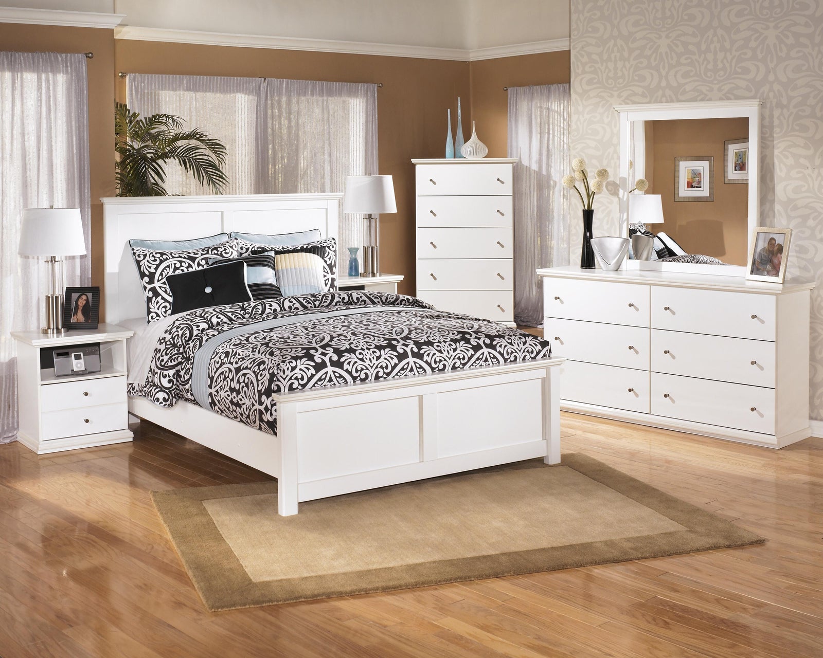 Bostwick Shoals Chest of Drawers - White (B139-SI) - Image 4