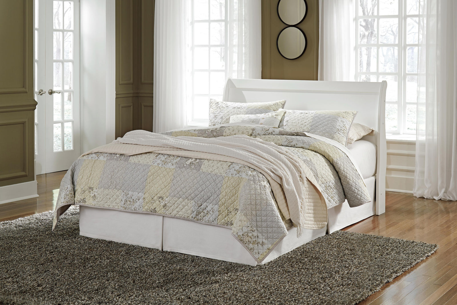 Anarasia Sleigh Headboard - White (B129-SI) - Image 4