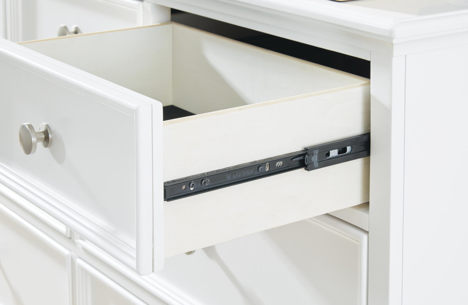 Fortman Dresser and Mirror - White (B680-SI) - Image 10