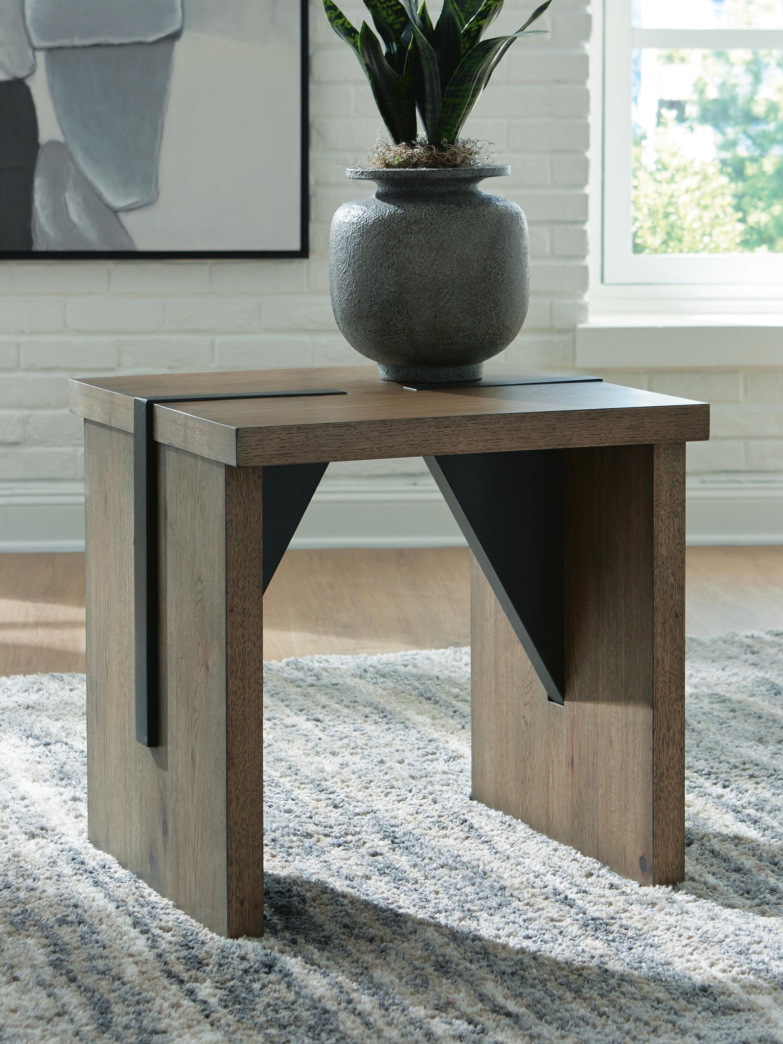 Kandinew End Table - Light Brown (T554-SI) - Image 2