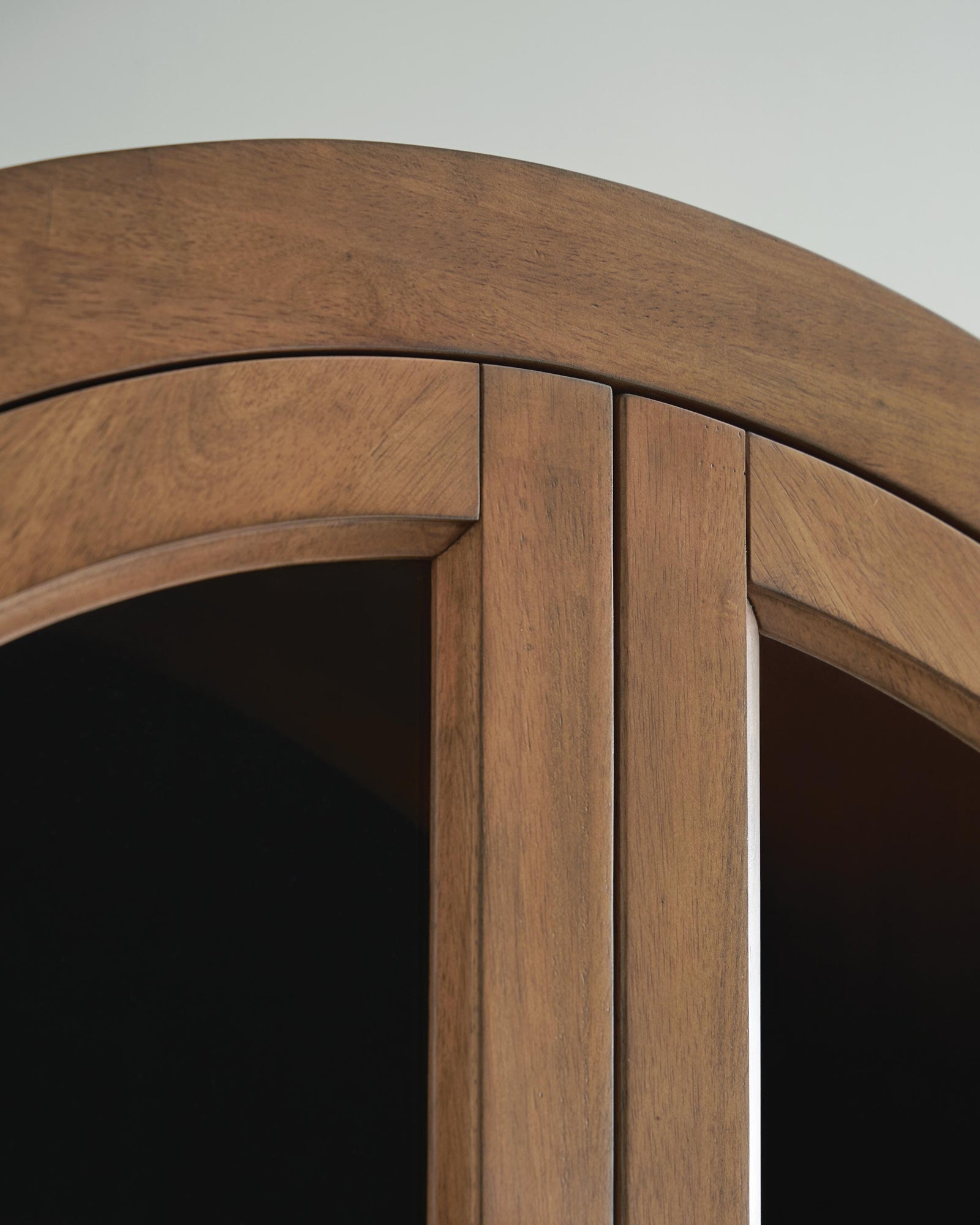 Dagandale Accent Cabinet (A4000705-SI) - Image 6