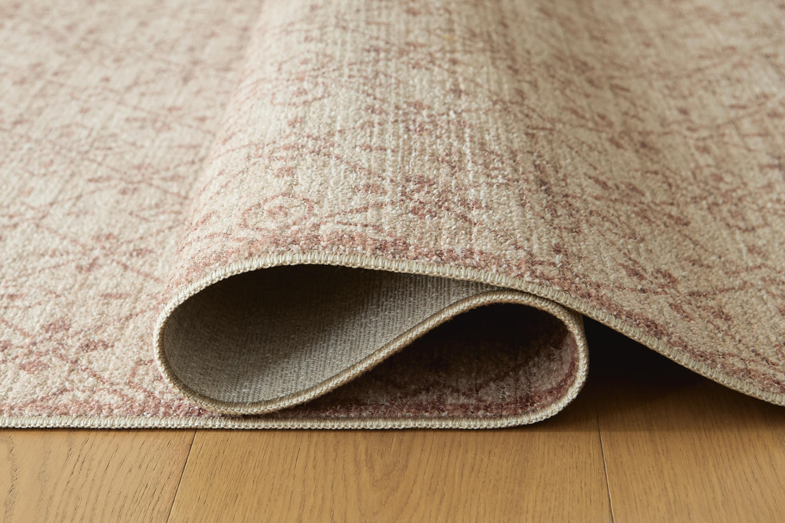 Lyamford Large Rug (R40850-SI) - Image 4