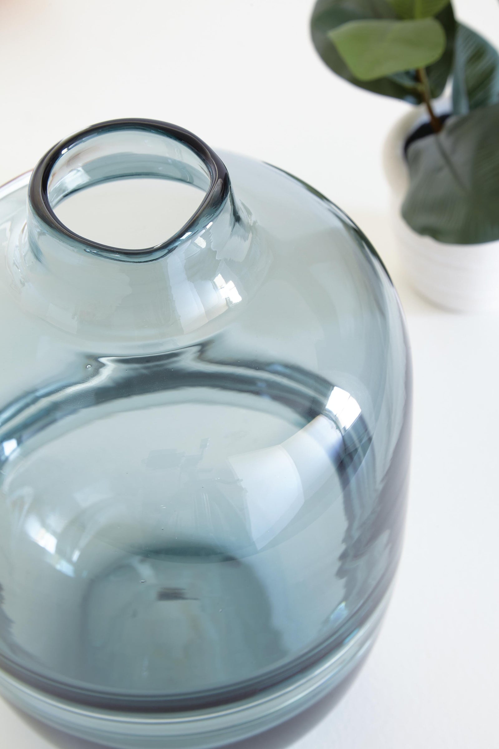 Lemmitt Vase (A2000540-SI) - Image 3