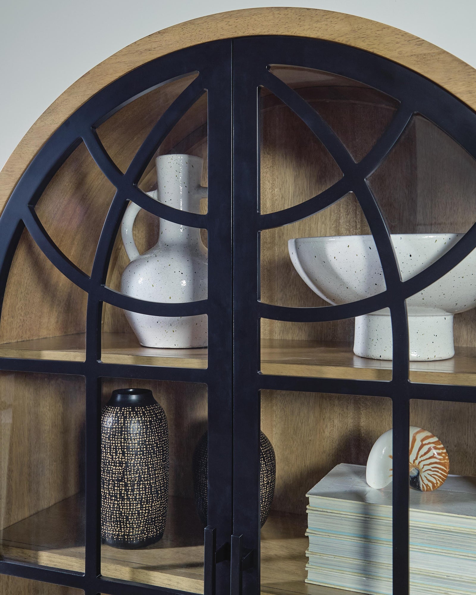 Gwenwich Accent Cabinet (A4000704-SI) - Image 6