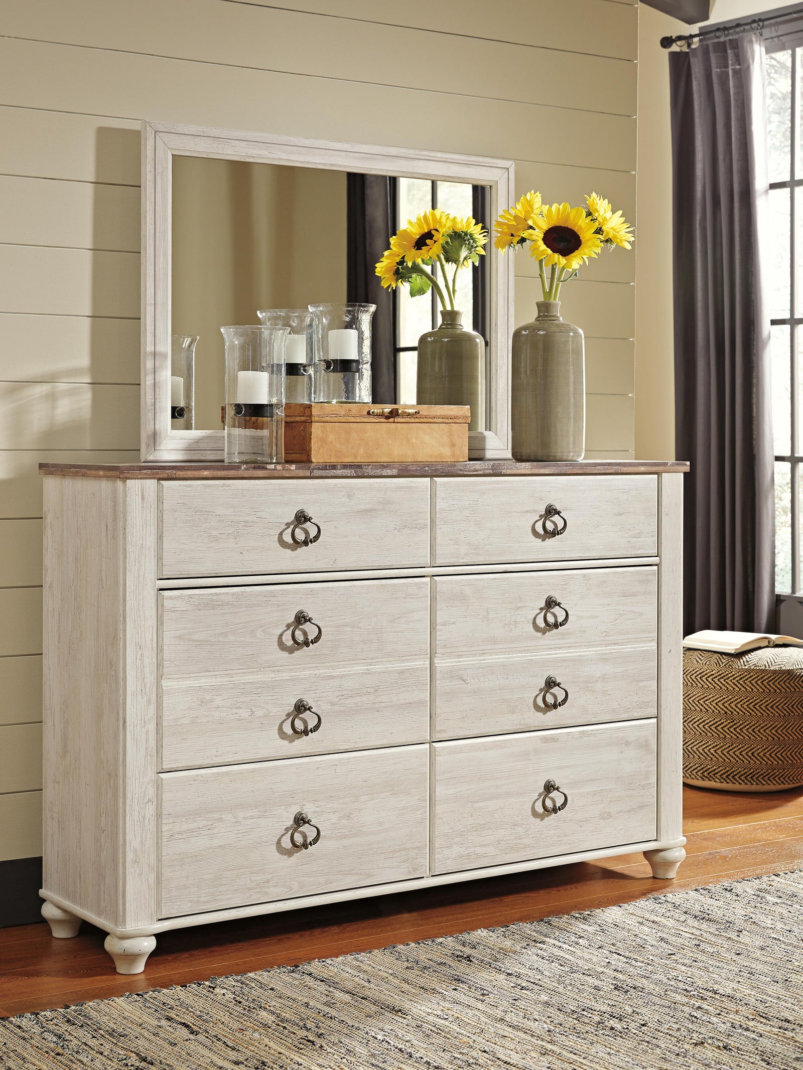 Willowton Dresser and Mirror - Whitewash (B267-SI) - Image 2