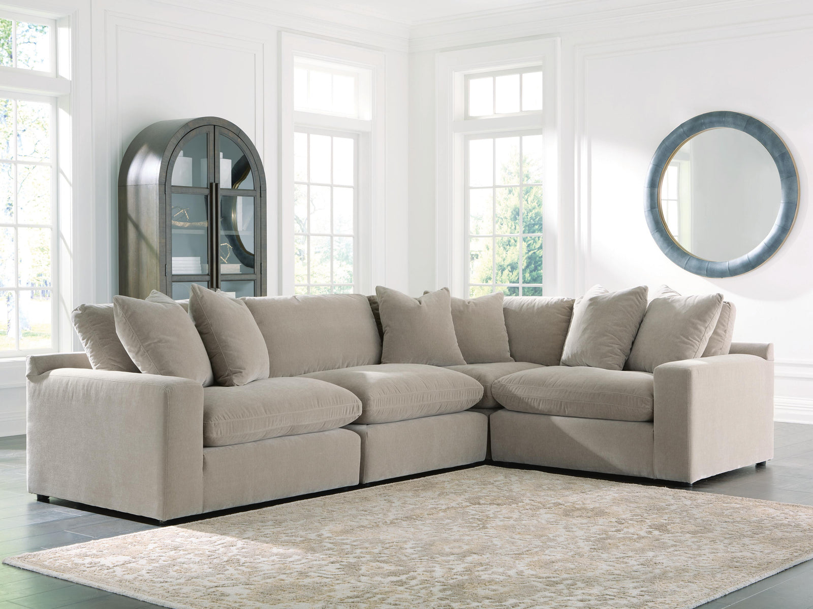 Maxton Heights 4-Piece Sectional (67808-SI) - Image 4