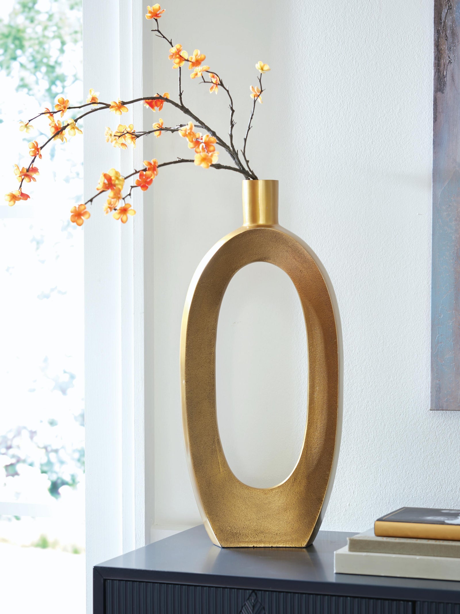 Lawtonville Vase (A2000752-SI) - Image 2
