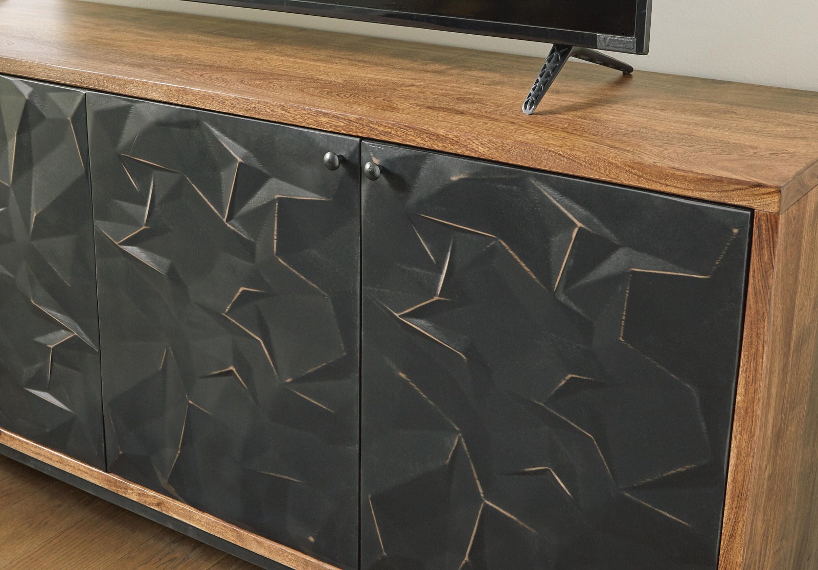 Dorannby Accent Cabinet (A4000649-SI) - Image 8