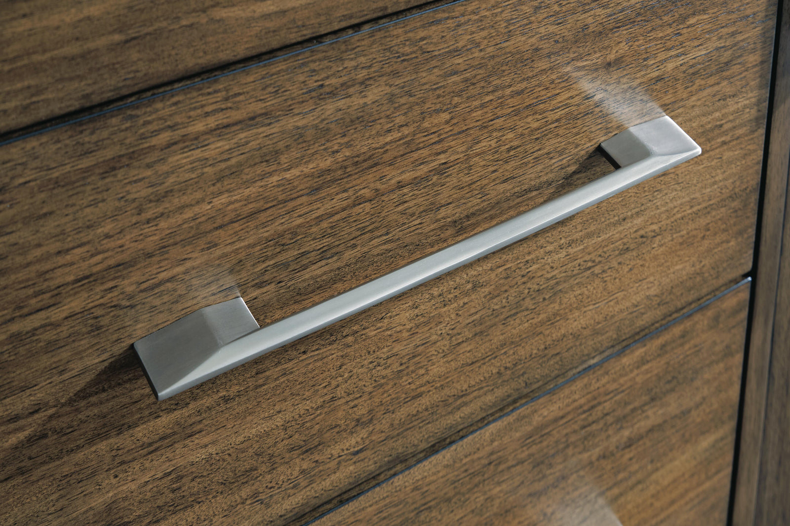 Marxmore Dining Server (D863-SI) - Image 8