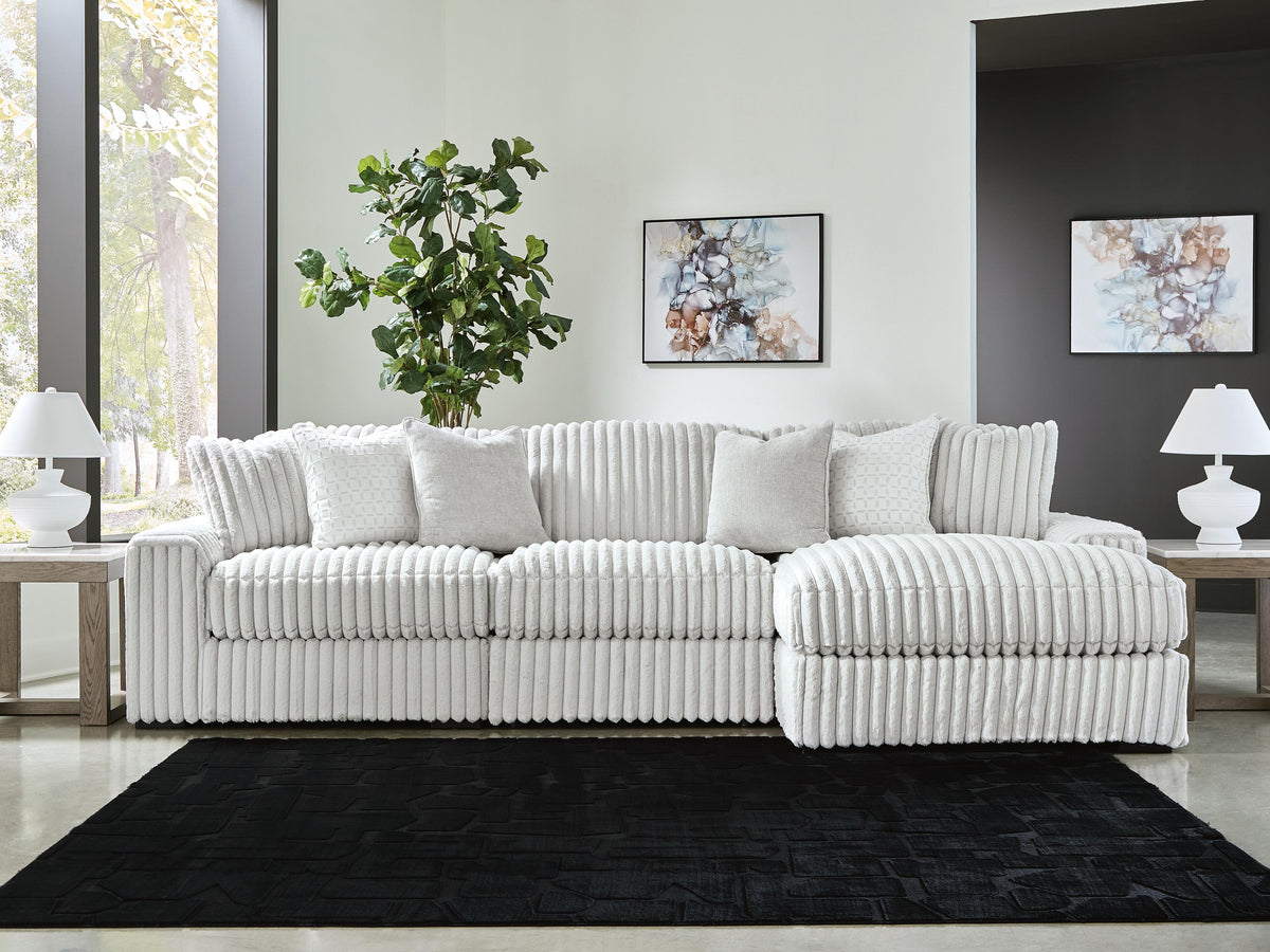 Stupendous 3-Piece Sectional with Chaise (25903-SI)