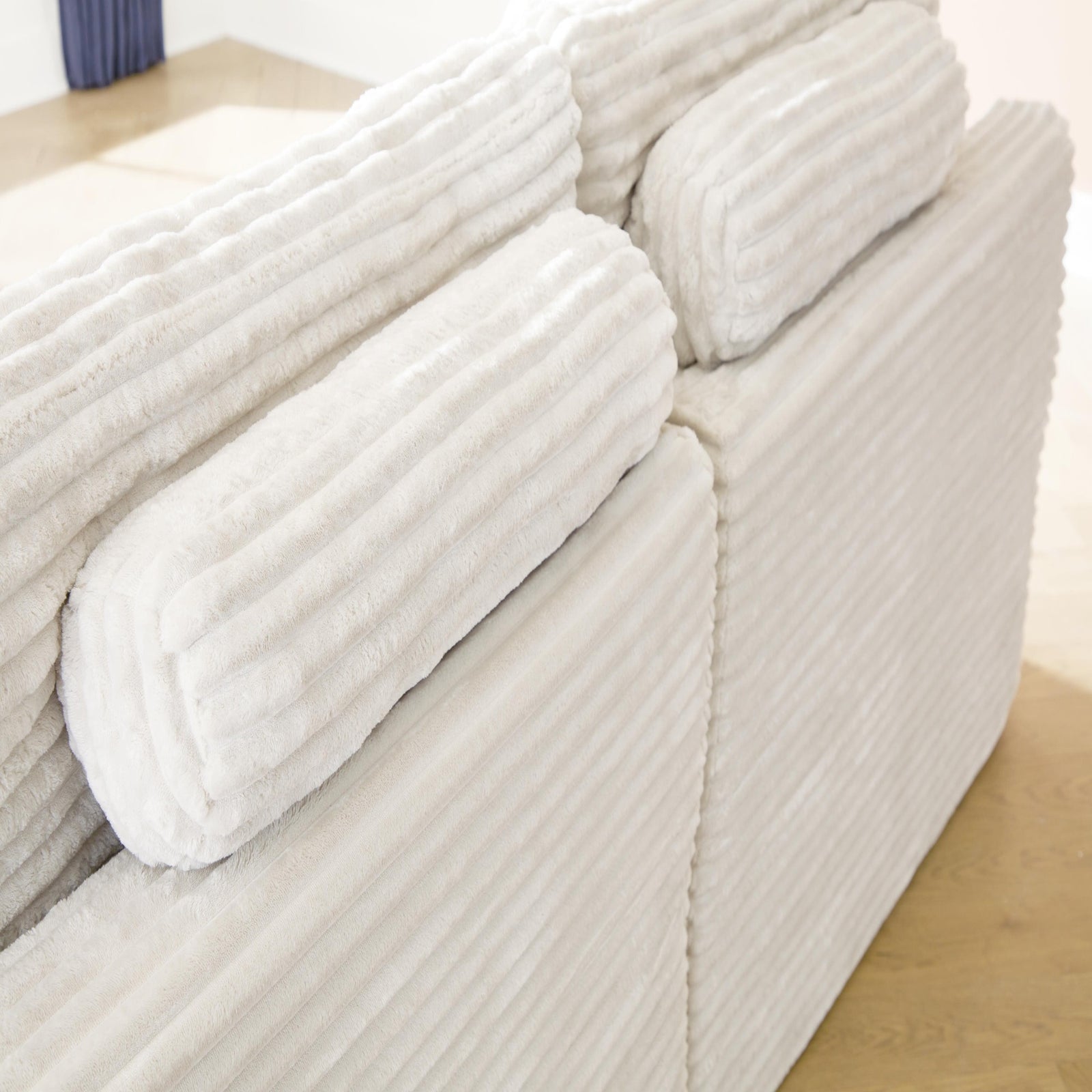 Fannin 4-Piece Sectional with Ottoman (PC84304-SI) - Image 7
