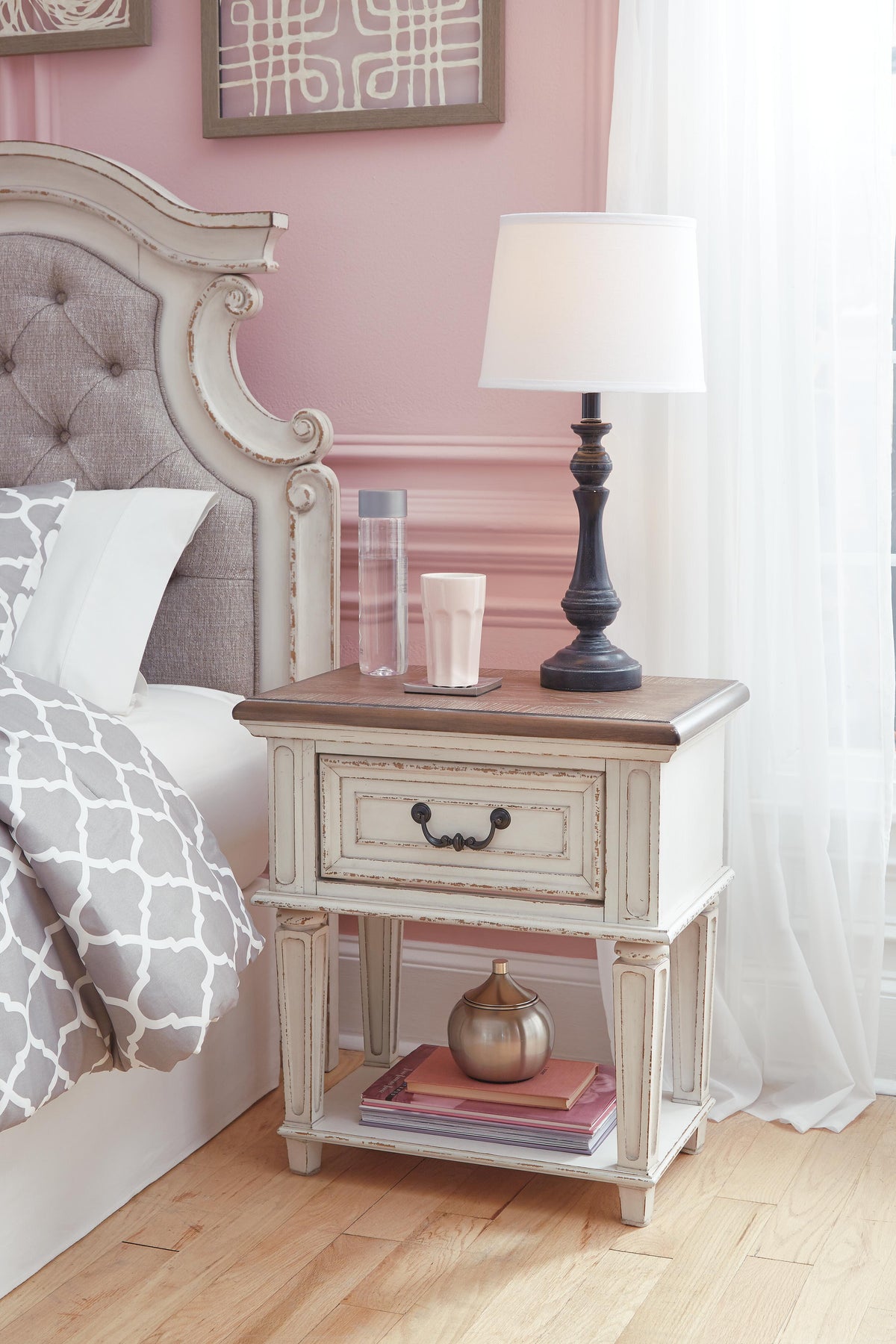Realyn Upholstered Panel Bed and Nightstand (B743-SI) - Image 7