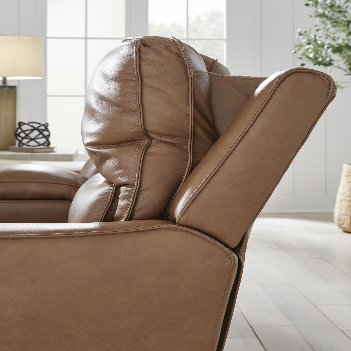 DeepWakes Power Reclining Loveseat with Console (PCU62606-SI) - Image 20