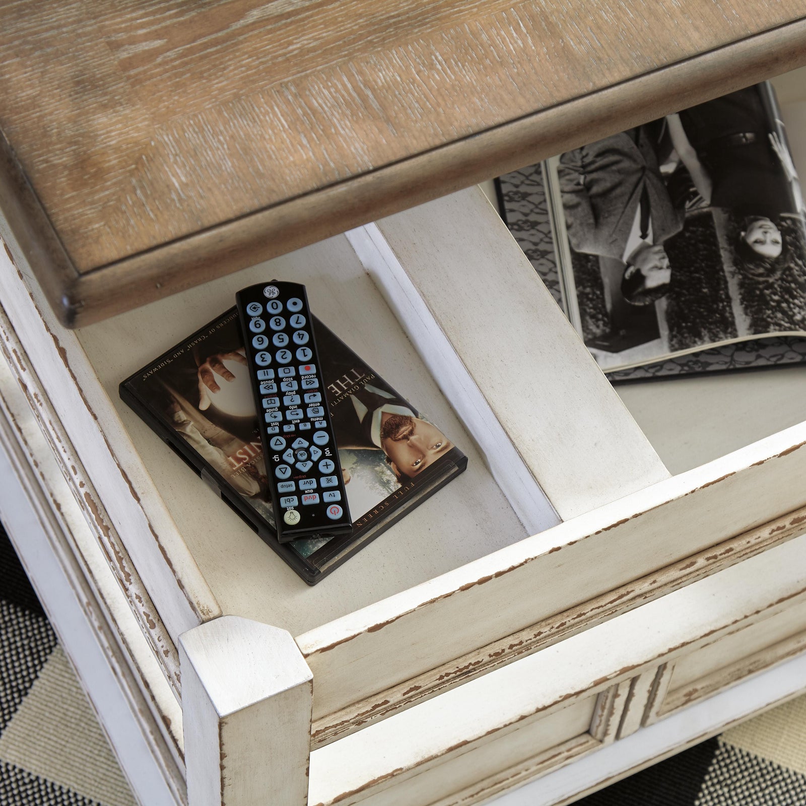 Realyn Coffee Table with Lift Top - White/Brown  (T523-SI) - Image 6
