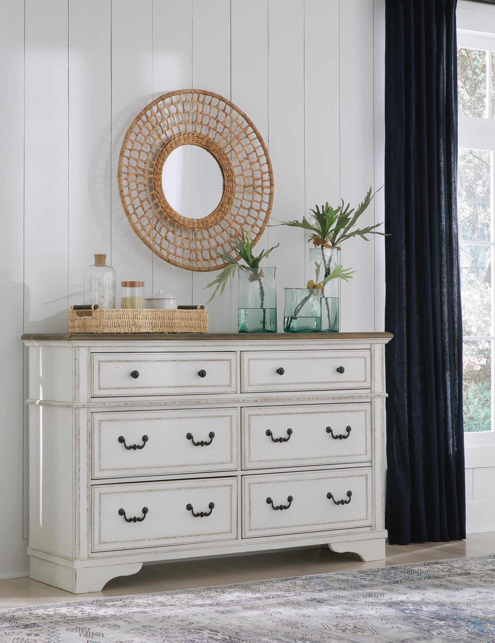 Blendon Dresser - Two-tone  (B747-SI) - Image 5