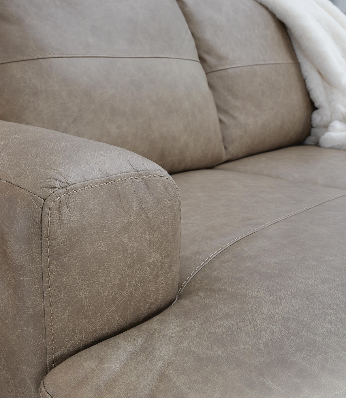 Amuleto 2-Piece Sectional with Chaise (22405-SI) - Image 3