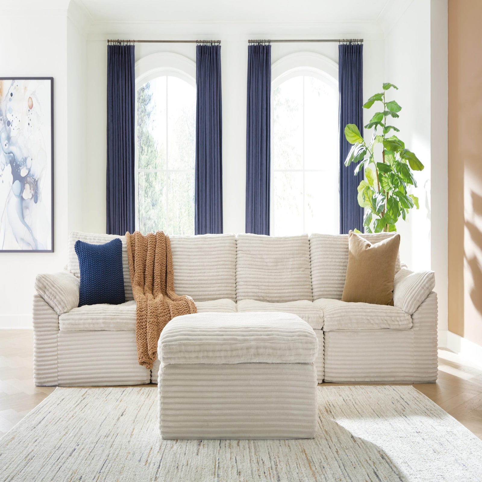 Fannin 4-Piece Sectional with Ottoman (PC84304-SI) - Image 4