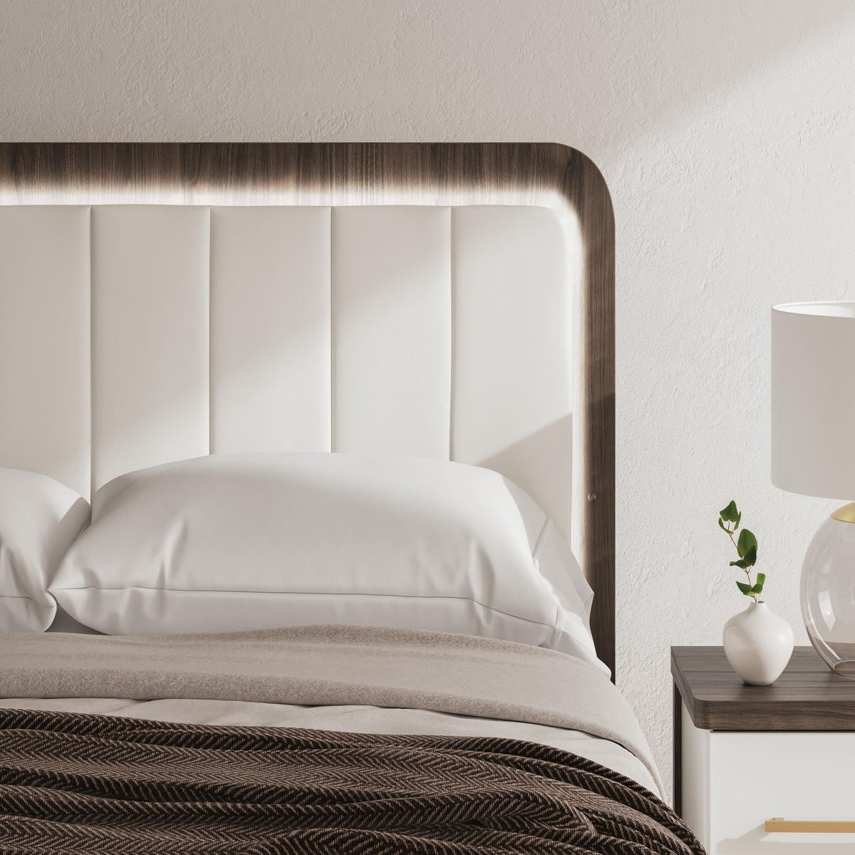 Kendanport King Upholstered Bed (PCB1108-SI) - Image 10