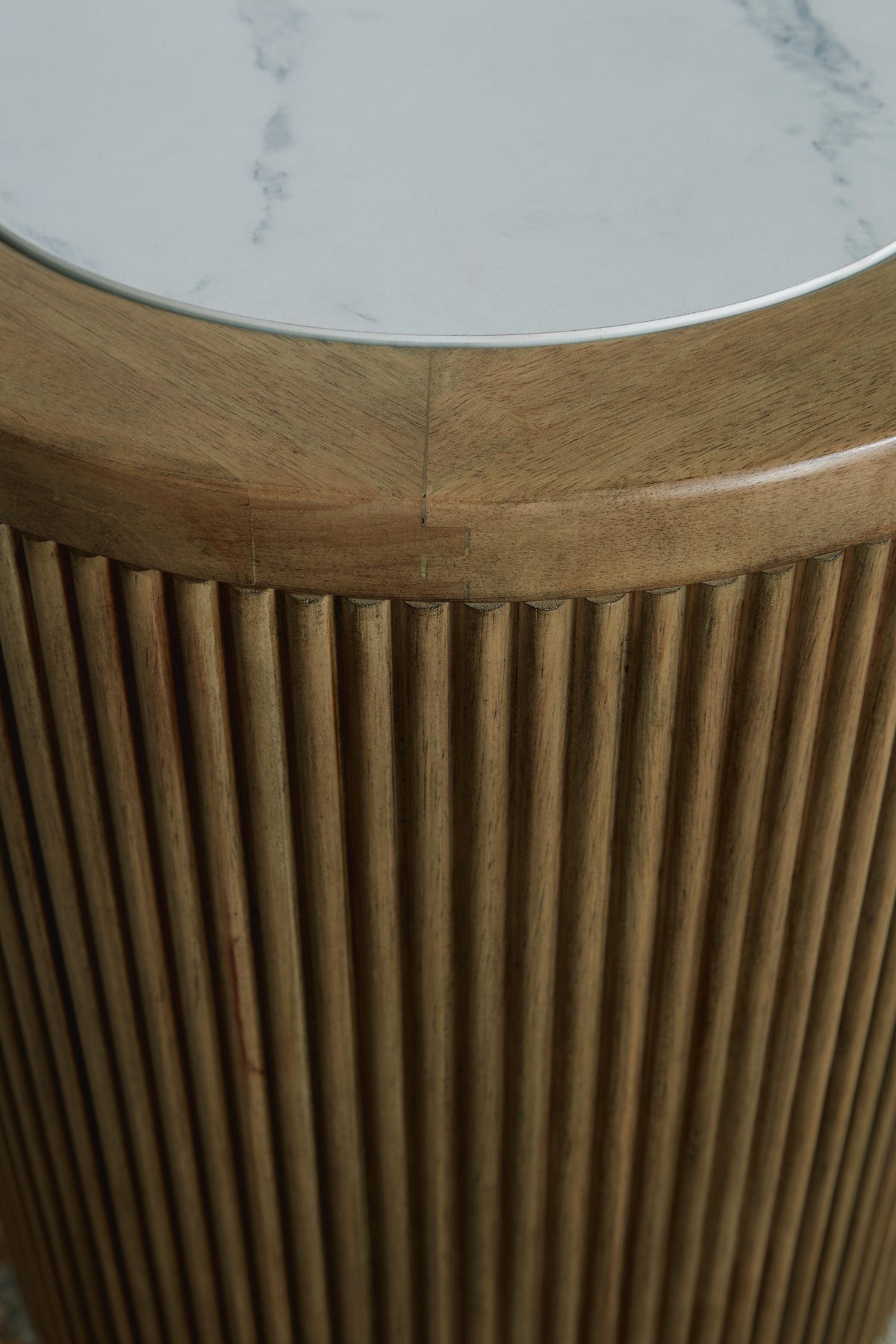 Camdill End Table - Light Brown/White  (T808-SI) - Image 4