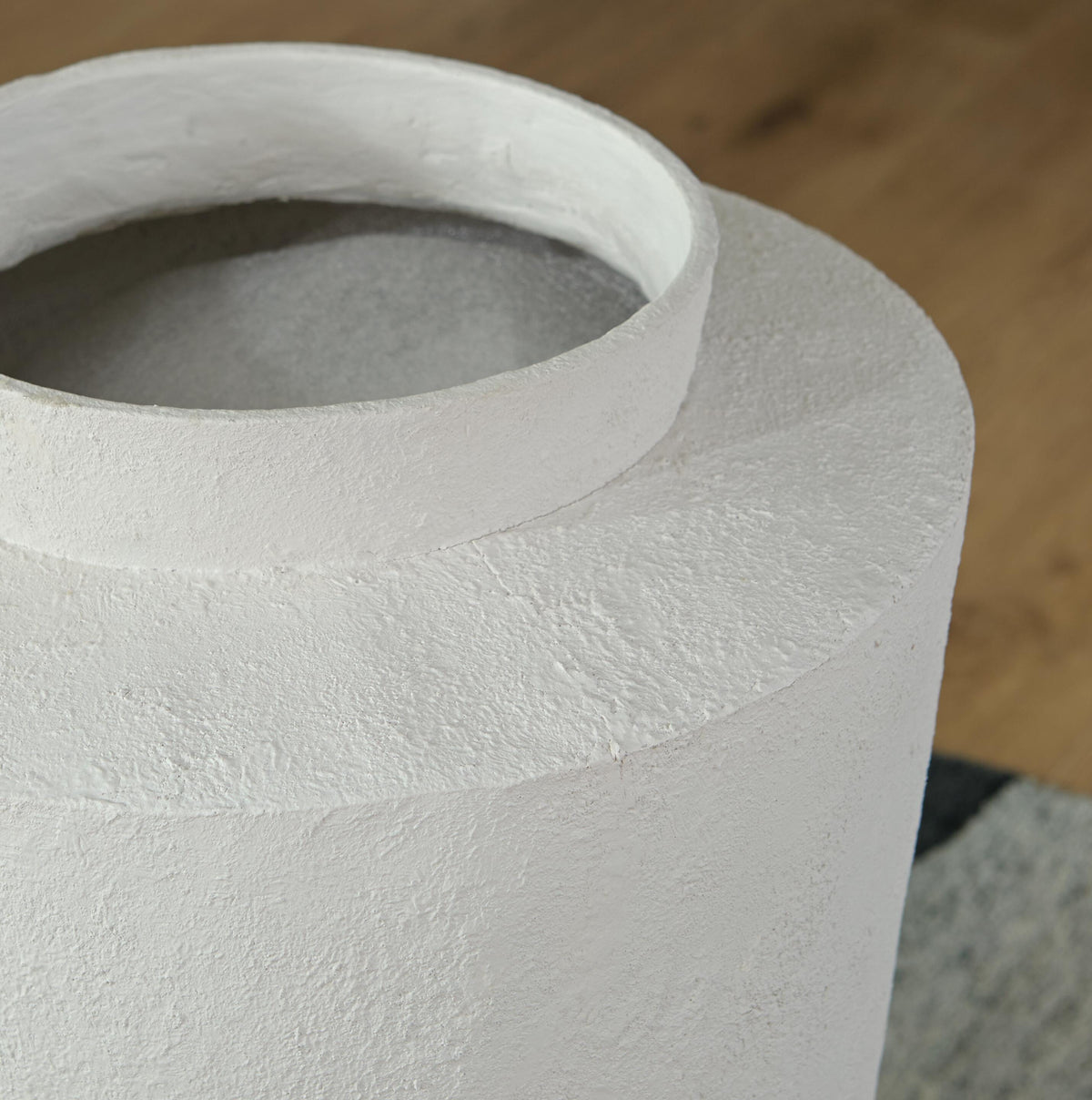 Flurinworth Vase (A2000768-SI) - Image 4