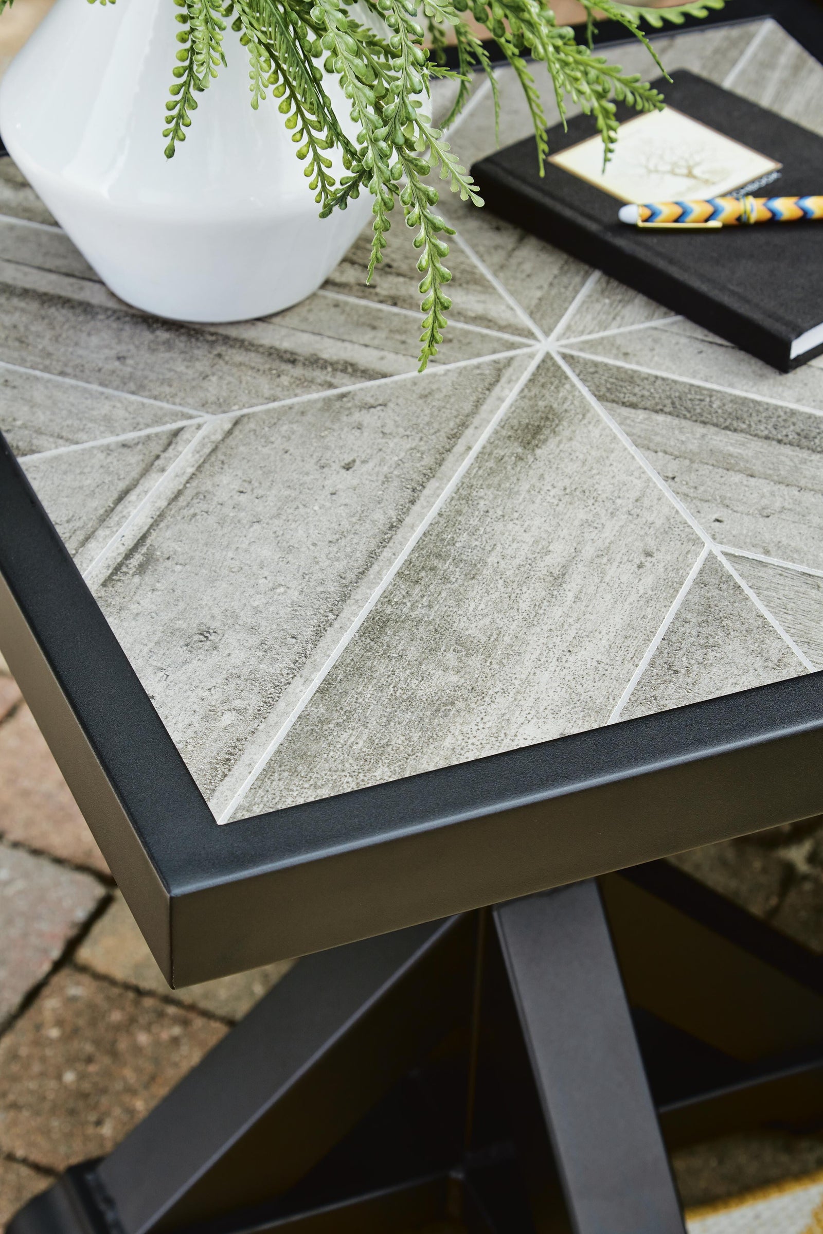 Beachcroft Outdoor End Table (P792-SI) - Image 9