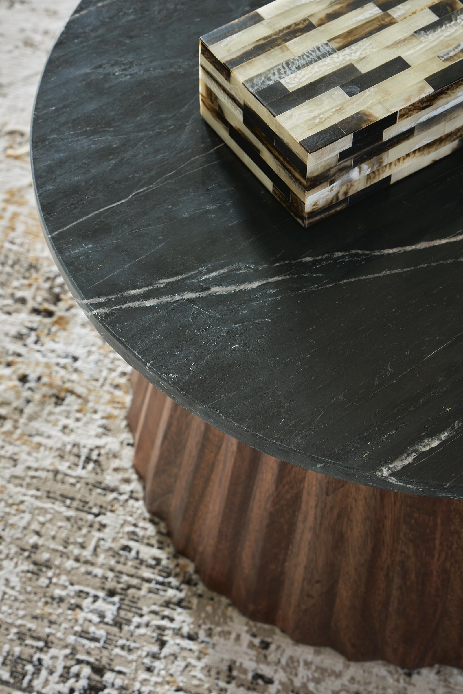 Ceilby Accent Coffee Table (A4000601-SI) - Image 3
