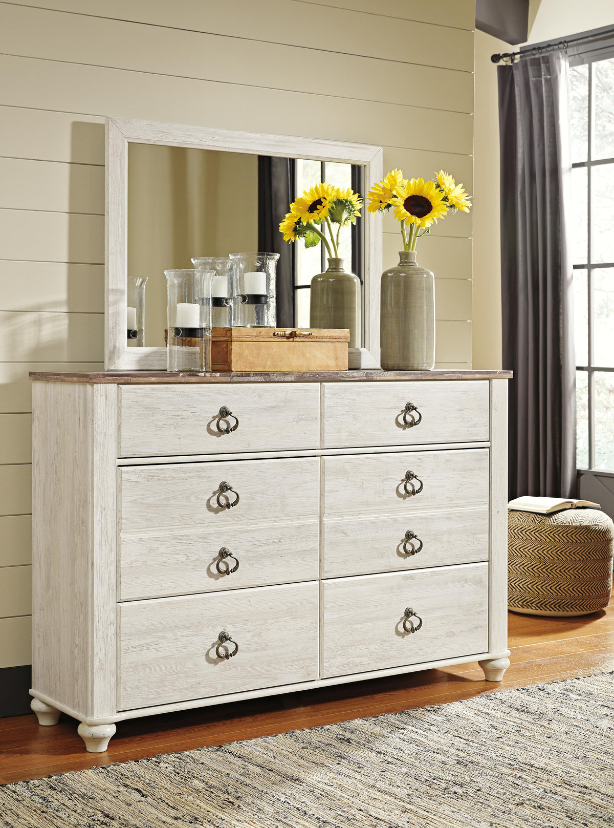 Willowton Sleigh Bed, Dresser and Mirror (B267-SI) - Image 5
