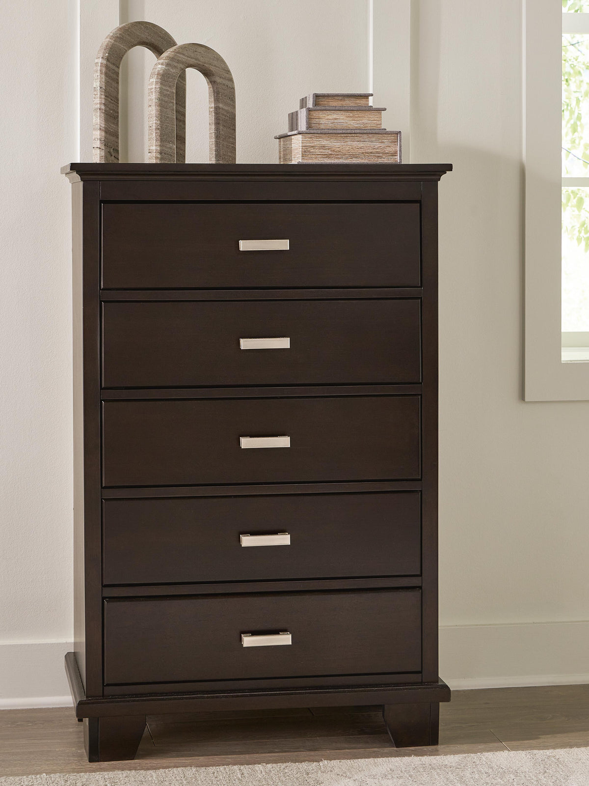 Covetown Chest of Drawers - Dark Brown  (B441-SI) - Image 4