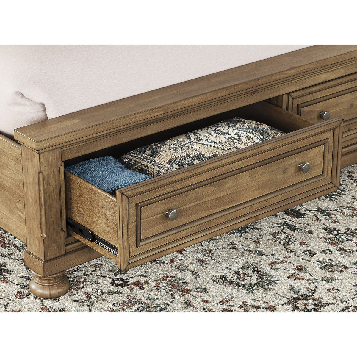 Feddinger King Storage Sleigh Bed (PCB779-SI) - Image 9